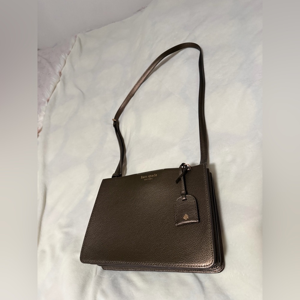 Kate Spade Eva Crossbody Bag in Ash Metallic